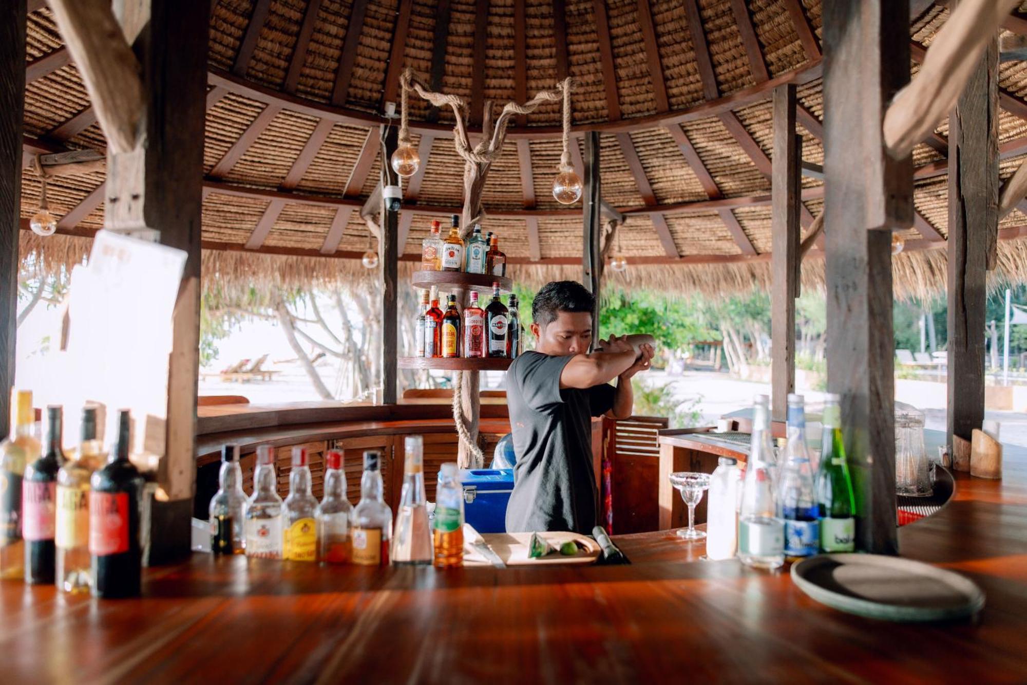 Island View Bar & Bungalow กิลิไอร์ ภายนอก รูปภาพ