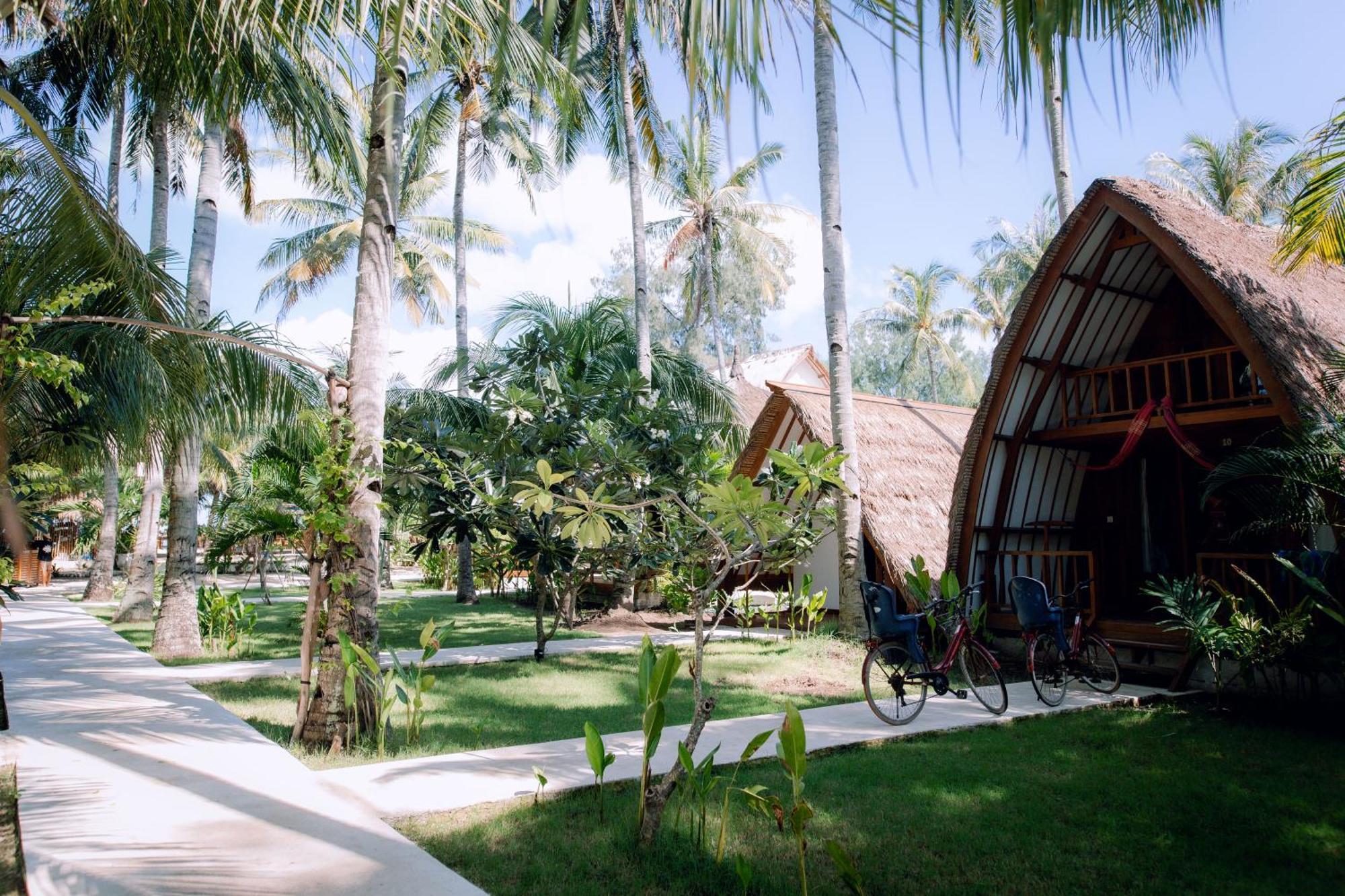 Island View Bar & Bungalow กิลิไอร์ ภายนอก รูปภาพ